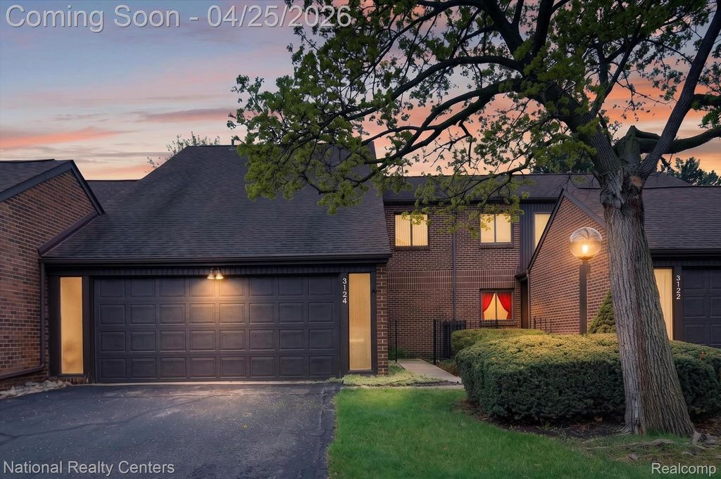 3124 Lindenwood Drive, Dearborn, MI 48120