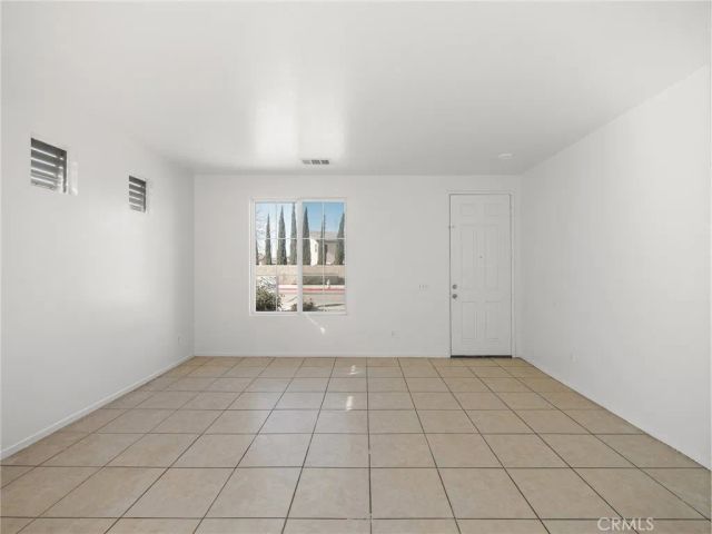 12357 Luna, Victorville, CA 92392