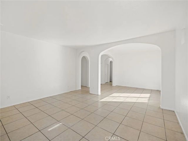 12357 Luna, Victorville, CA 92392