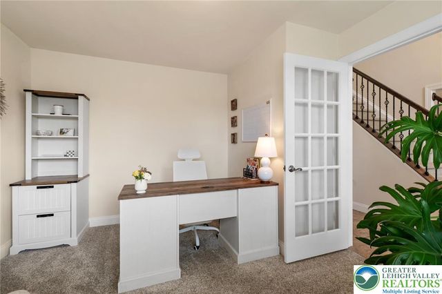 208 East Dell Road, Bushkill Twp, PA 18014