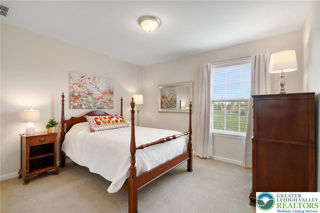 208 East Dell Road, Bushkill Twp, PA 18014