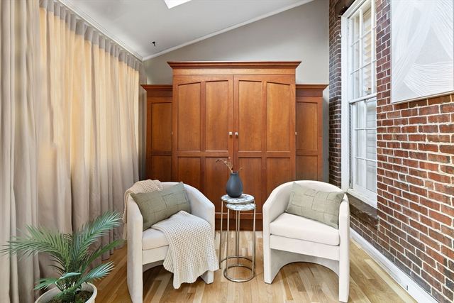 501 Shawmut Ave 2, Boston, MA 02118