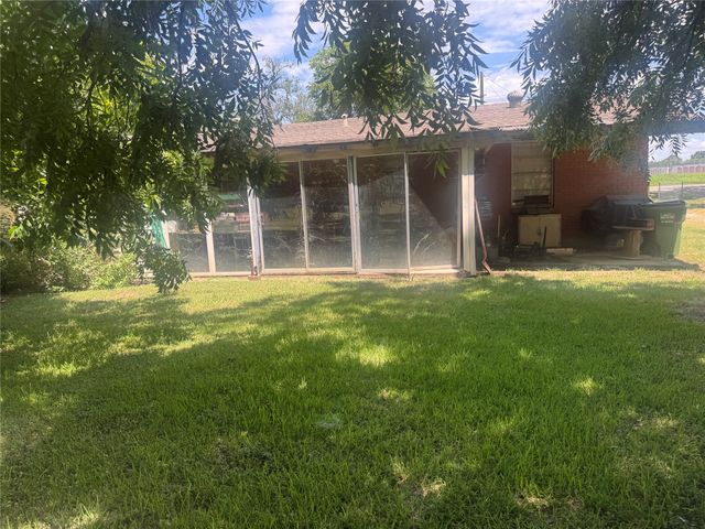 4205 Hickory Tree Road, Balch Springs, TX 75180