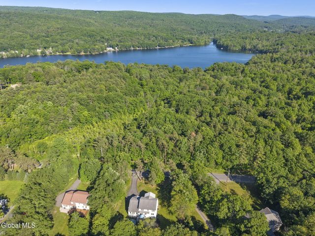 79 Glass Lake Road, Sand Lake, NY 12018