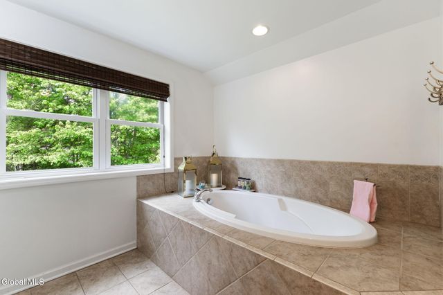 79 Glass Lake Road, Sand Lake, NY 12018