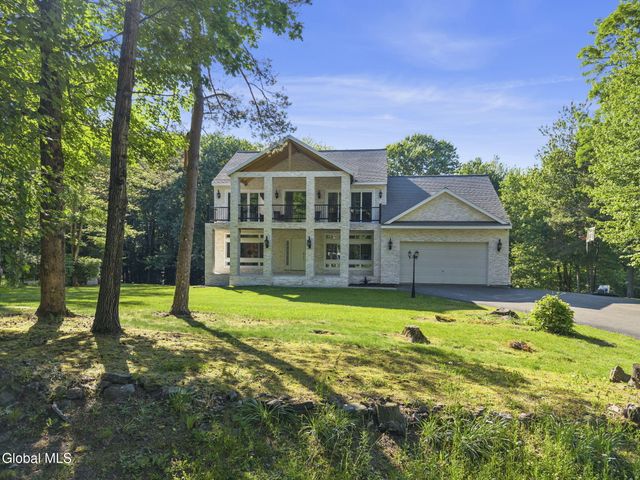 79 Glass Lake Road, Sand Lake, NY 12018