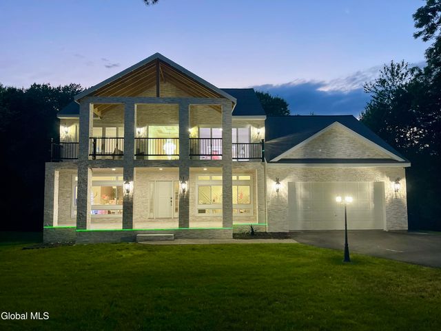 79 Glass Lake Road, Sand Lake, NY 12018