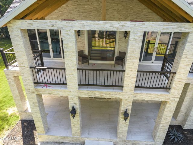 79 Glass Lake Road, Sand Lake, NY 12018