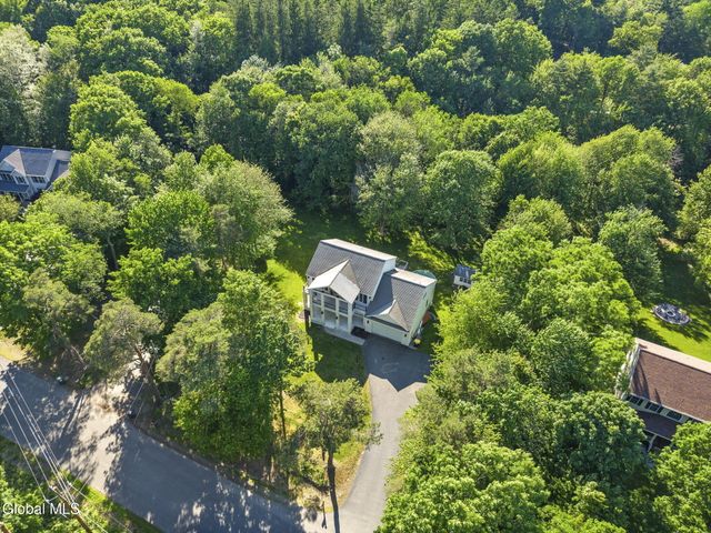79 Glass Lake Road, Sand Lake, NY 12018