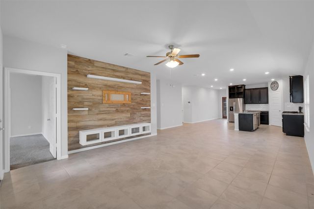 2442 Goddard Green Drive, Rosharon, TX 77583