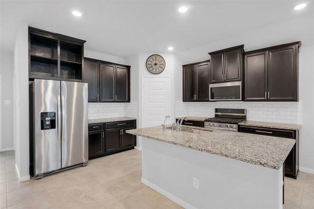 2442 Goddard Green Drive, Rosharon, TX 77583