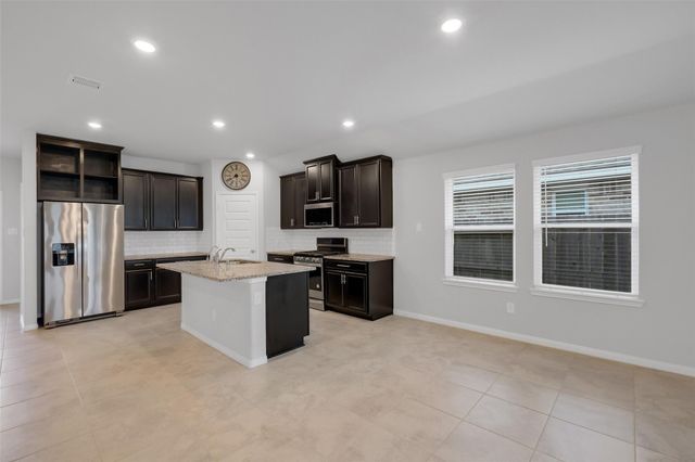 2442 Goddard Green Drive, Rosharon, TX 77583