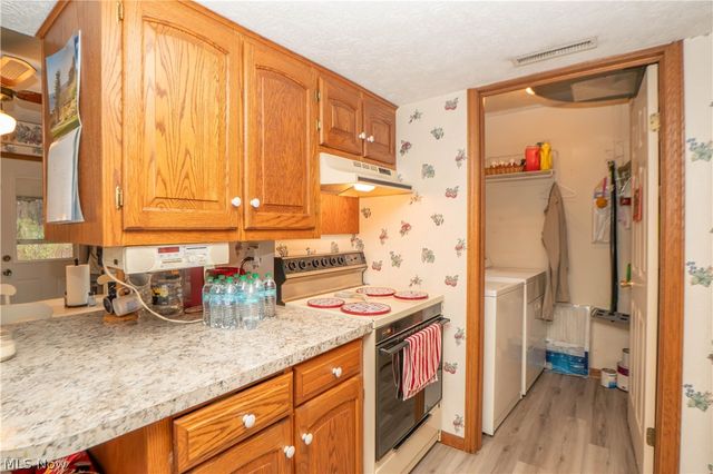 3070 Lancer Street NW, North Canton, OH 44720