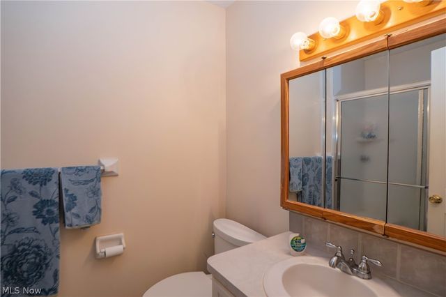 3070 Lancer Street NW, North Canton, OH 44720