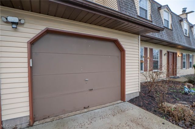 3070 Lancer Street NW, North Canton, OH 44720