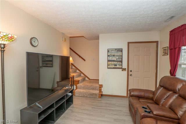 3070 Lancer Street NW, North Canton, OH 44720