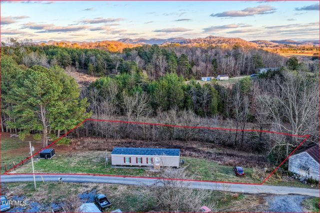 105 Bert Price Road, Rogersville, TN 37857