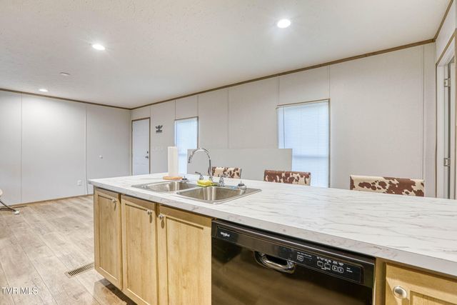 105 Bert Price Road, Rogersville, TN 37857