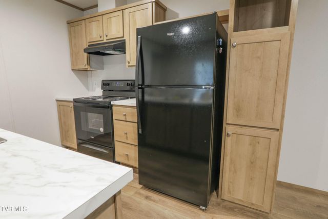 105 Bert Price Road, Rogersville, TN 37857