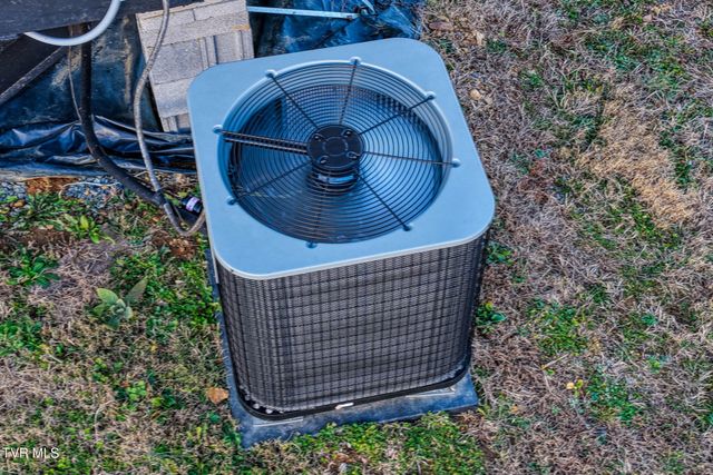 105 Bert Price Road, Rogersville, TN 37857