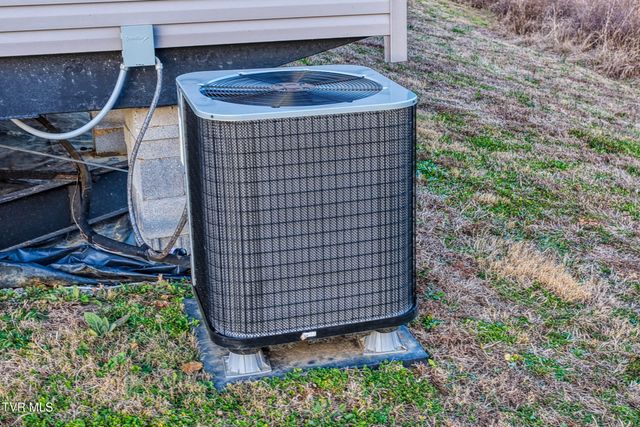 105 Bert Price Road, Rogersville, TN 37857