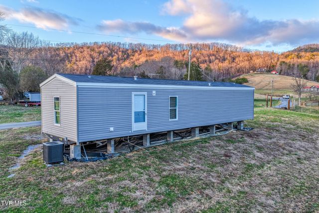 105 Bert Price Road, Rogersville, TN 37857