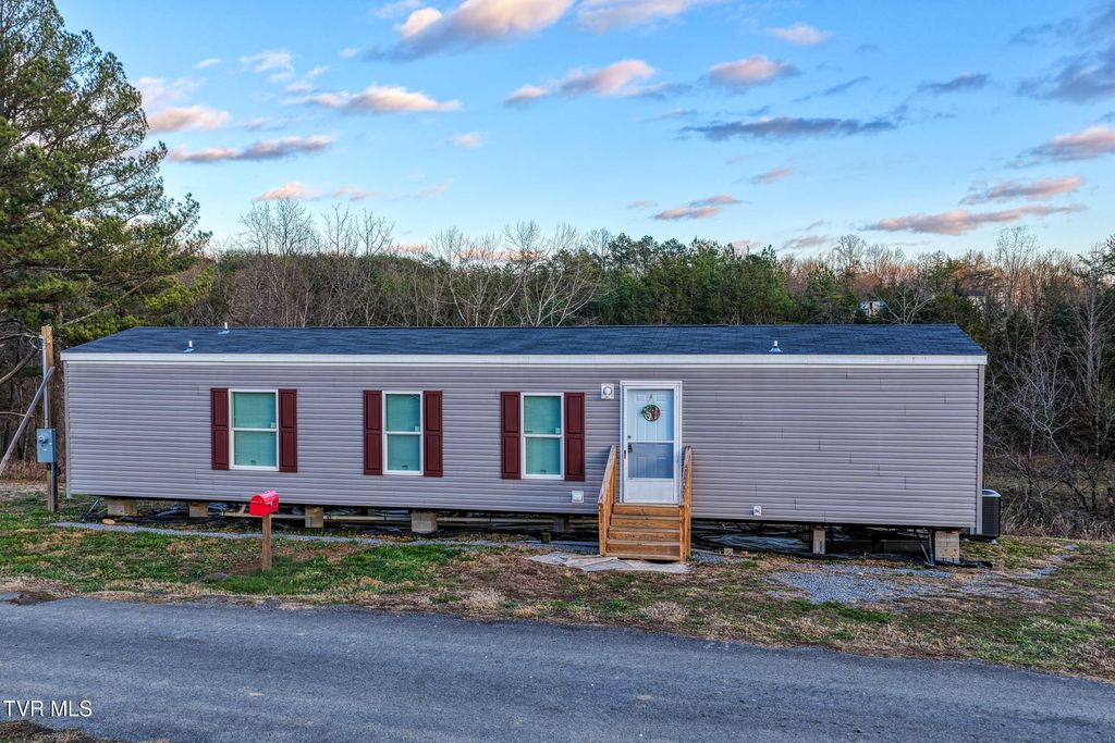 105 Bert Price Road, Rogersville, TN 37857