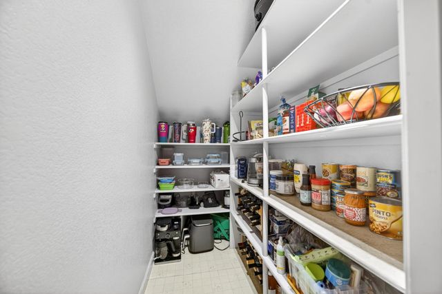 6814 Brisa Ln, Rancho Murieta, CA 95683