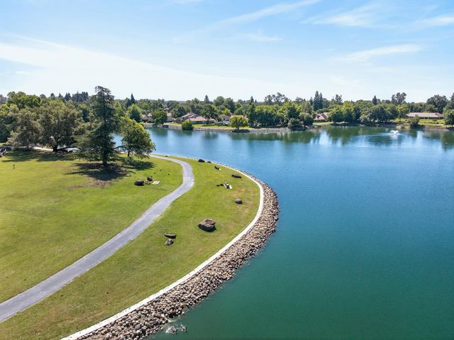 6814 Brisa Ln, Rancho Murieta, CA 95683