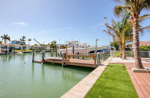 551 CRYSTAL DRIVE, Madeira Beach, FL 33708