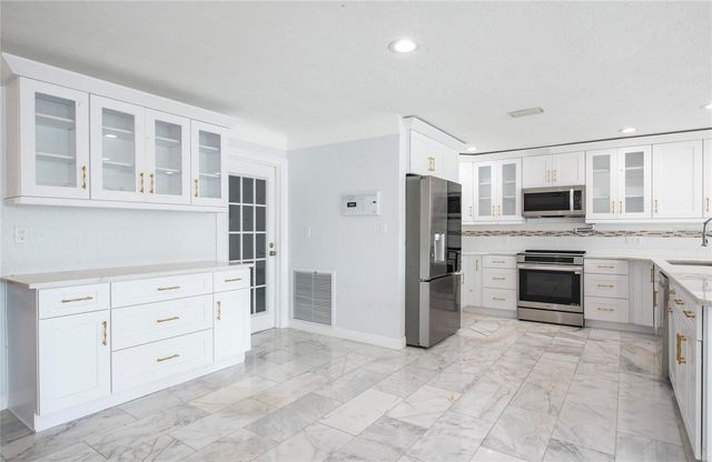 551 CRYSTAL DRIVE, Madeira Beach, FL 33708