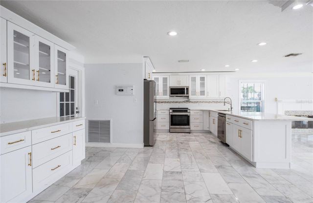 551 CRYSTAL DRIVE, Madeira Beach, FL 33708