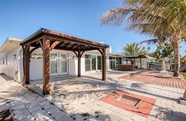 551 CRYSTAL DRIVE, Madeira Beach, FL 33708