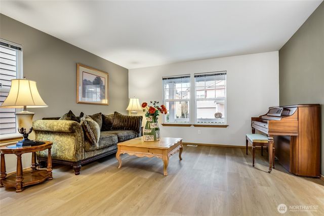 9406 225th Way NE, Redmond, WA 98053