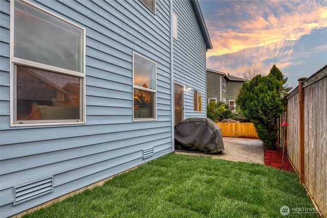 9406 225th Way NE, Redmond, WA 98053