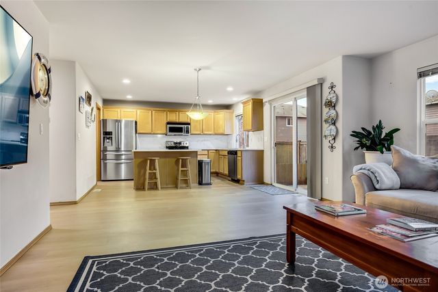 9406 225th Way NE, Redmond, WA 98053