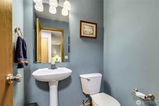 9406 225th Way NE, Redmond, WA 98053