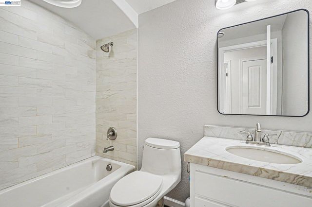 13 Glen Valley Circle, Danville, CA 94526