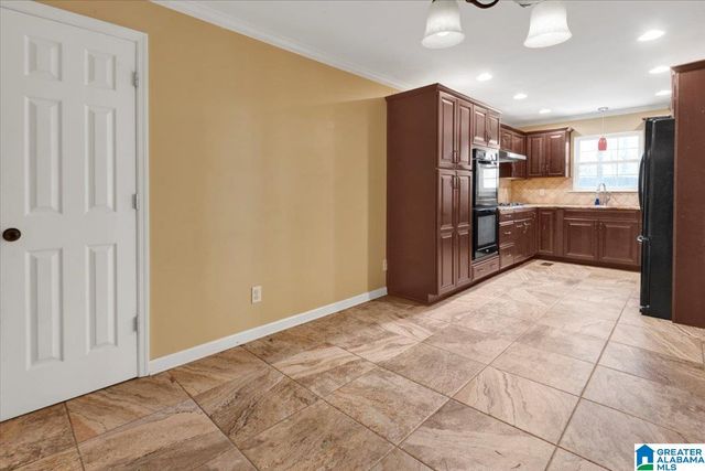 2220 HEADRICK ROAD, Bessemer, AL 35022