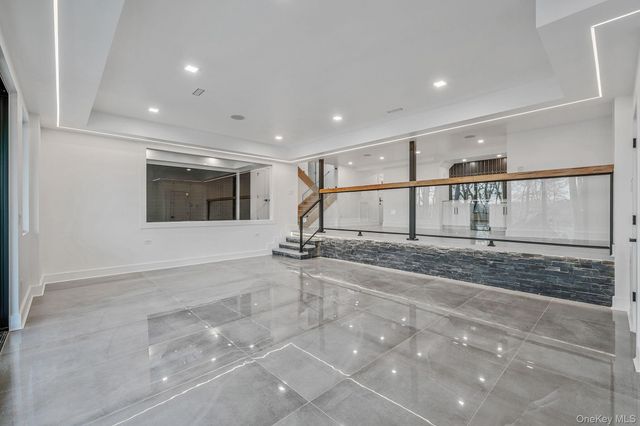 7 Riverview Terrace, Smithtown, NY 11787