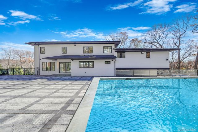 7 Riverview Terrace, Smithtown, NY 11787