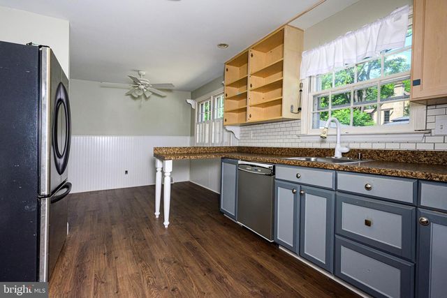 315 OXFORD RD, Plymouth Meeting, PA 19462