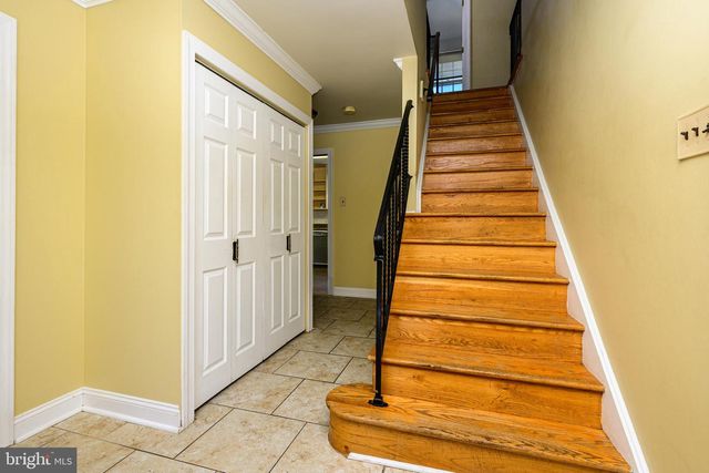 315 OXFORD RD, Plymouth Meeting, PA 19462