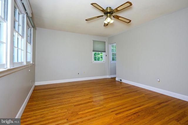 315 OXFORD RD, Plymouth Meeting, PA 19462