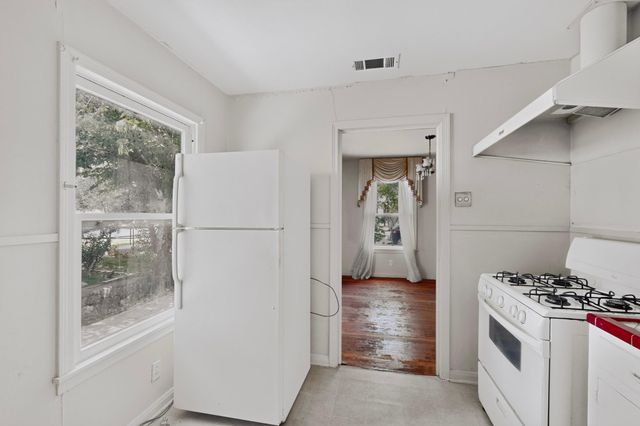 4703 Leslie Ave, Austin, TX 78721