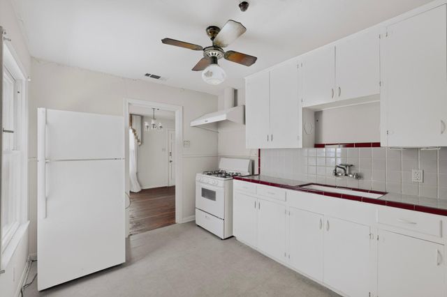 4703 Leslie Ave, Austin, TX 78721
