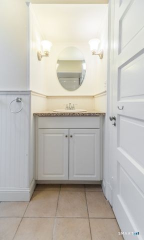 253 Lawrence Street 2R, New Haven, CT 06511