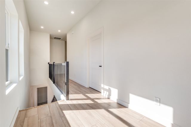 2416 Merlin Street, Dallas, TX 75215