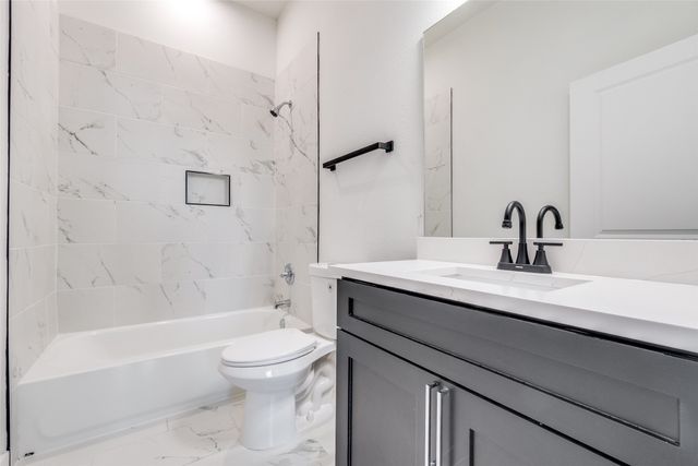 2416 Merlin Street, Dallas, TX 75215