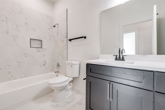 2416 Merlin Street, Dallas, TX 75215